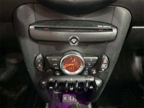 Used 2013 MINI Cooper Hardtop image 21