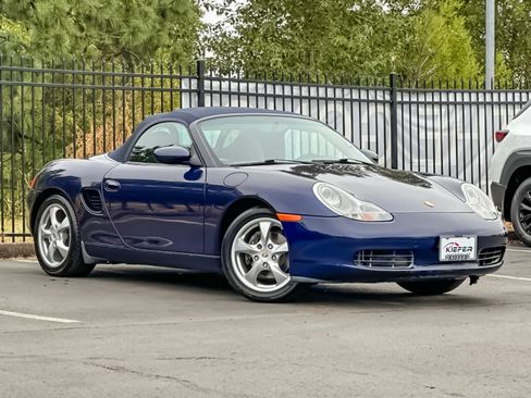 Used 2002 Porsche Boxster RWD image 9