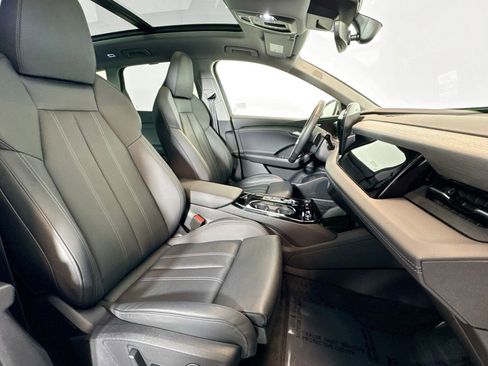 Used 2025 Audi Q6 e-tron Premium Plus w/ Premium Plus image 25