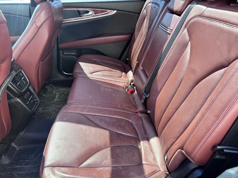 Used 2017 Lincoln MKX Reserve w/ Lincoln MKX Climate Package image 18