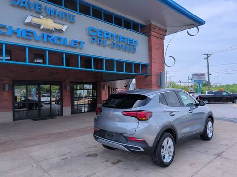 Used 2024 Buick Encore GX Preferred AWD/4WD image 7