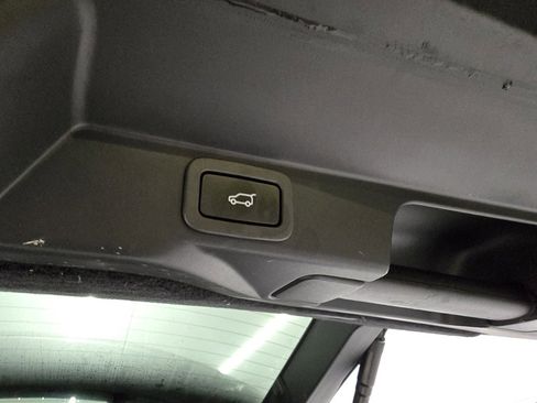 Used 2020 Land Rover Range Rover Sport HST image 44