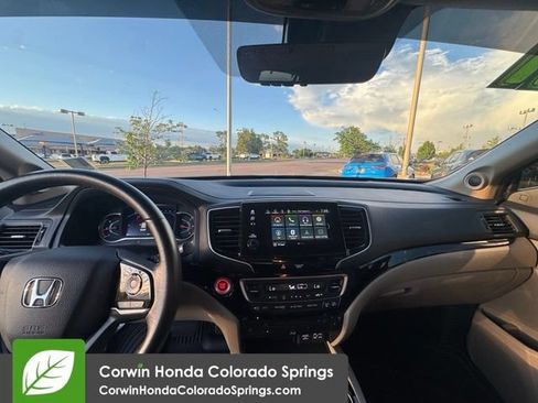 Used 2021 Honda Pilot Touring image 13