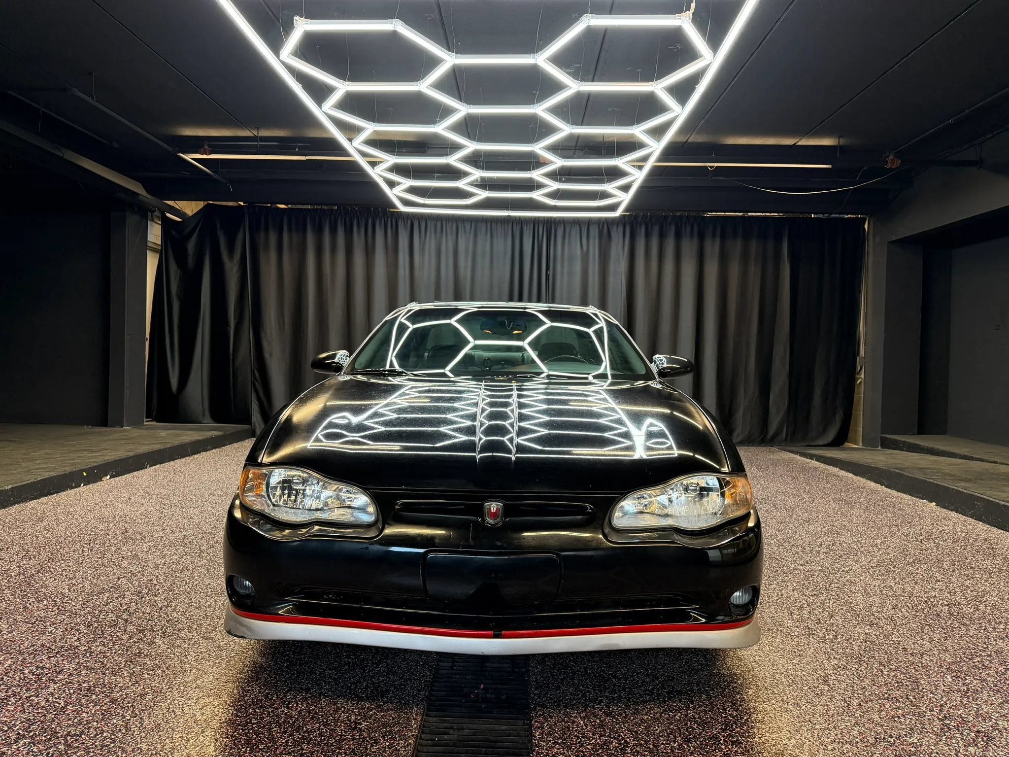 Used 2002 Chevrolet Monte Carlo SS w/ Pace Car Replica Pkg FWD image 2