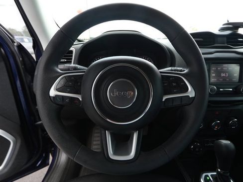 Used 2018 Jeep Renegade Sport w/ Power & Air Group image 11