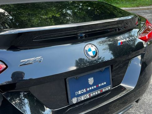 Used 2025 BMW Z4 M40i w/ Edition RWD image 10
