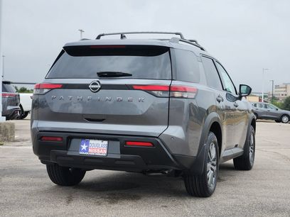 New 2026 Nissan Pathfinder SV