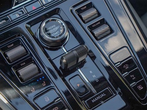 New 2025 Aston Martin DBX 707 image 30