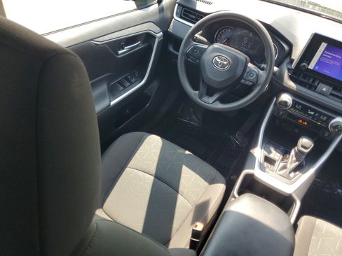 Certified 2025 Toyota RAV4 XLE AWD/4WD image 16