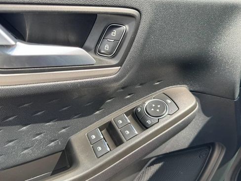 Used 2020 Ford Escape SE FWD image 15