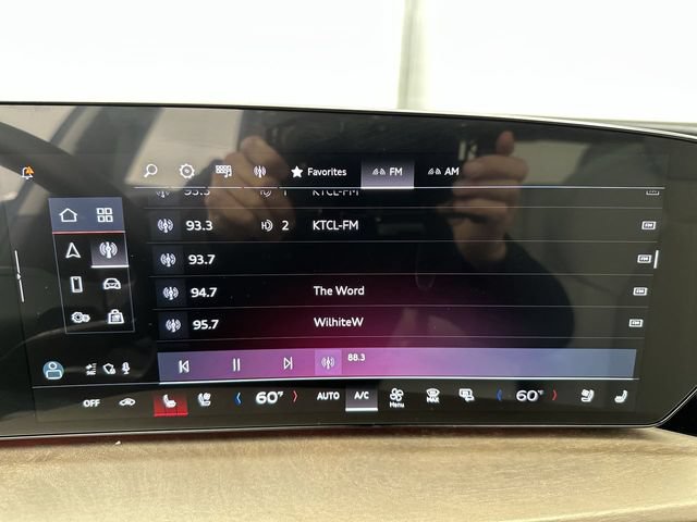 Used 2025 Audi Q5 Premium Plus w/ Premium Plus AWD/4WD image 16