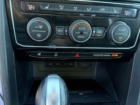 Used 2020 Volkswagen Atlas SEL image 16