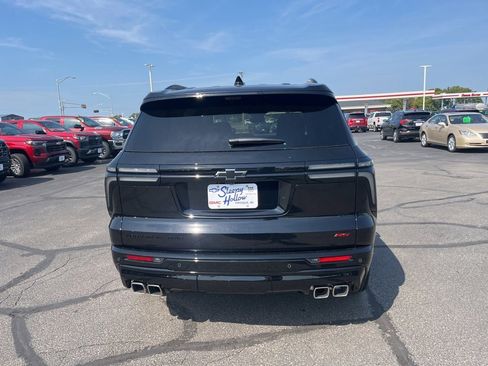 New 2026 Chevrolet Traverse RS w/ LPO, Floor Liner Package image 6
