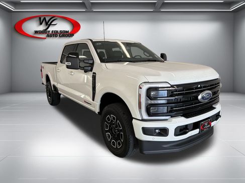 New 2026 Ford F250 Platinum AWD/4WD image 3