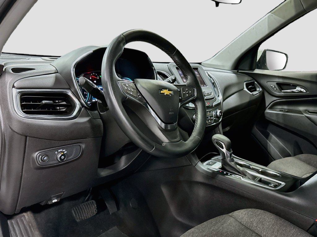 Used 2024 Chevrolet Equinox LT w/ Driver Convenience Package AWD/4WD image 9