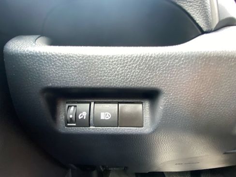 Used 2023 Toyota RAV4 LE AWD/4WD image 18