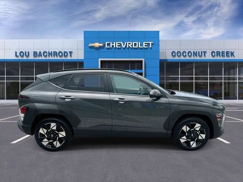 Used 2025 Hyundai Kona SEL FWD image 9