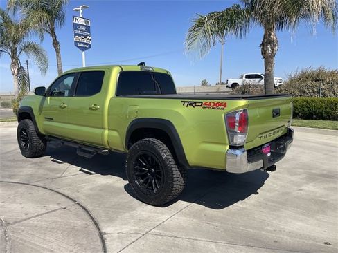 Used 2023 Toyota Tacoma TRD Off-Road image 6