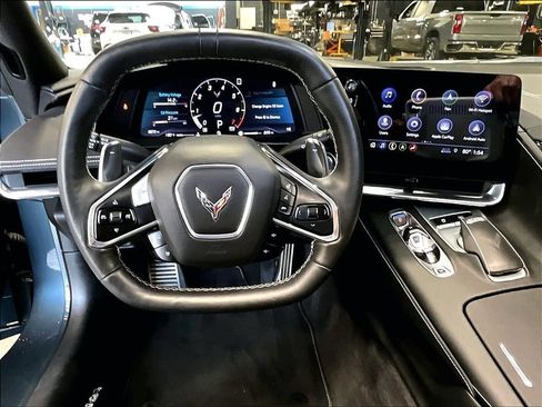 Used 2020 Chevrolet Corvette Stingray Preferred Cpe w/ 2LT Preferred Equipment Group RWD image 17