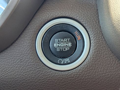 Used 2019 RAM 2500 Laramie image 33