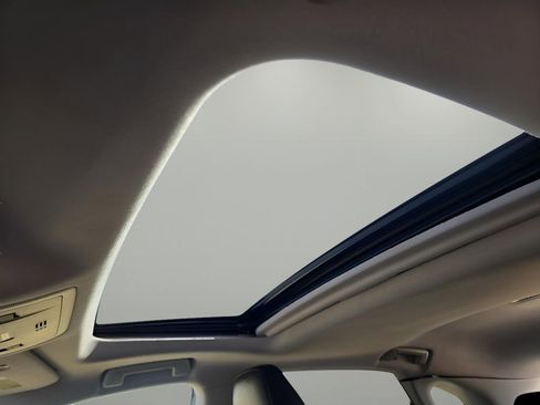 Used 2018 Lexus RX 350 AWD w/ Premium Package image 24