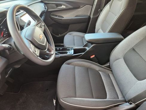 Used 2023 Chevrolet TrailBlazer LT image 11
