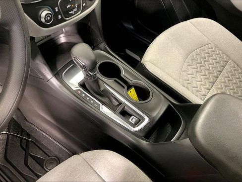 Used 2024 Chevrolet Equinox LS w/ LS Convenience Package image 19