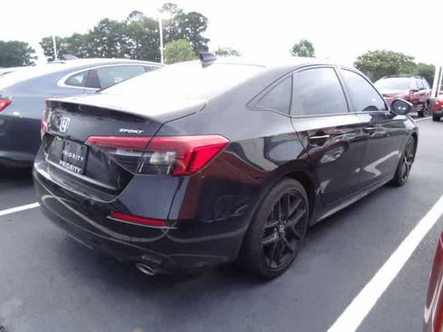 Used 2024 Honda Civic Sport image 4
