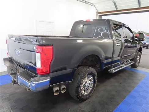 Used 2017 Ford F350 Lariat w/ Chrome Package AWD/4WD image 15