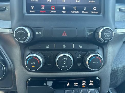 Used 2020 RAM 1500 Big Horn AWD/4WD image 4