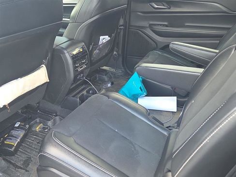 Used 2024 Jeep Grand Cherokee L Laredo image 11