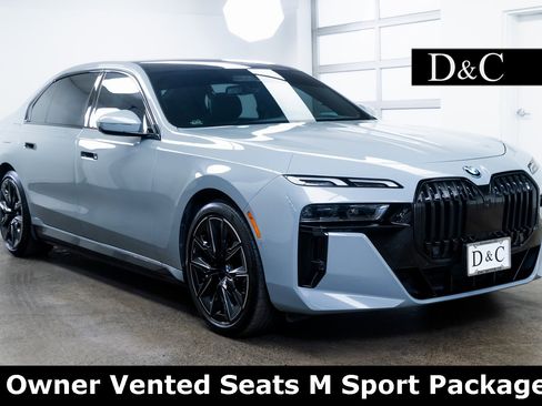 Used 2024 BMW 750e xDrive image 1