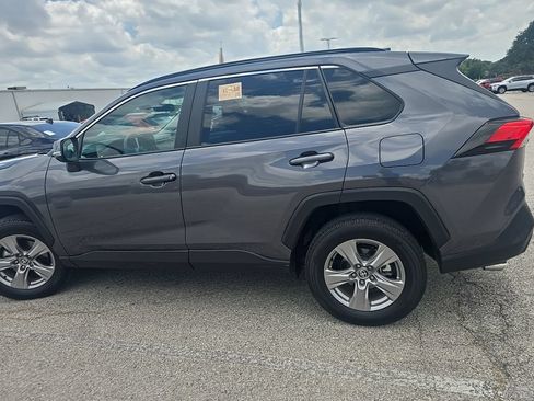 Used 2025 Toyota RAV4 XLE AWD/4WD image 7