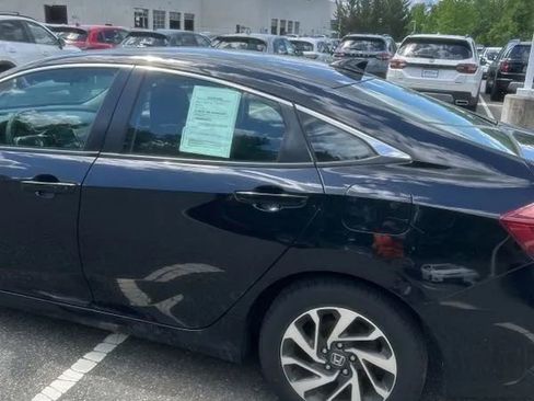 Used 2017 Honda Civic EX image 6