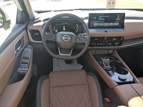 New 2026 Nissan Rogue Platinum w/ Tech Package AWD/4WD image 29