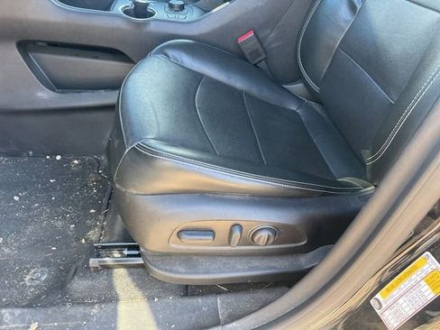 Used 2022 GMC Terrain SLT w/ Elevation Edition image 12