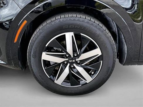 Used 2021 Kia Sorento EX image 10