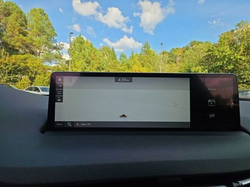 Used 2024 Genesis GV70 3.5T Sport image 37