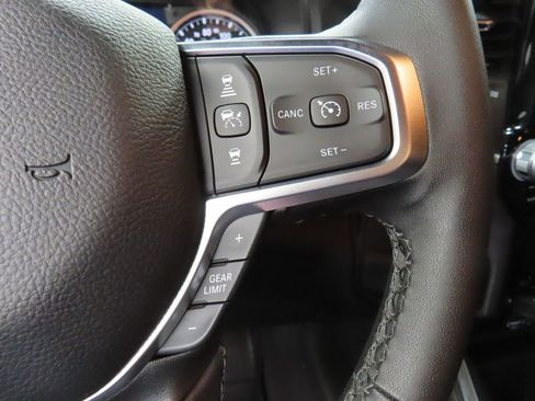 Used 2025 RAM 2500 Big Horn AWD/4WD image 62