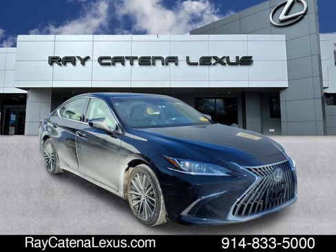 Used 2023 Lexus ES 250 4D Sedan image 2
