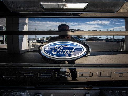 Used 2017 Ford F250 XLT w/ XLT Premium Package image 15