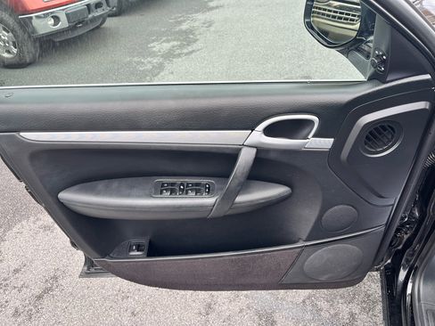 Used 2009 Porsche Cayenne image 12