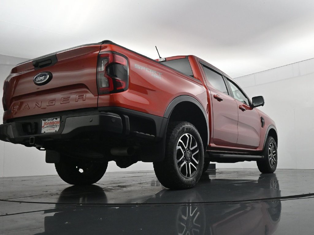 Used 2024 Ford Ranger Lariat w/ Advanced Towing Package AWD/4WD image 32