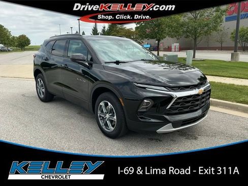 Used 2025 Chevrolet Blazer LT w/ Convenience Package AWD/4WD image 1