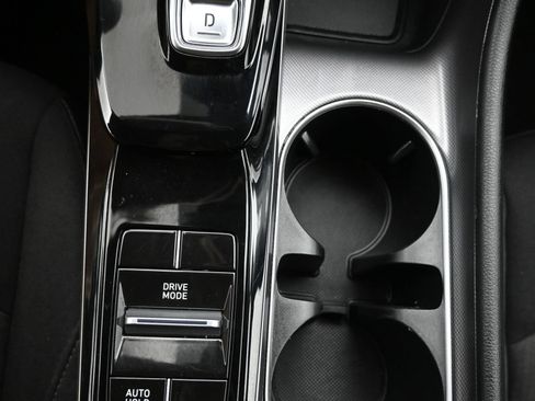 Certified 2023 Hyundai Sonata SEL w/ Preferred Accessory Package FWD image 19