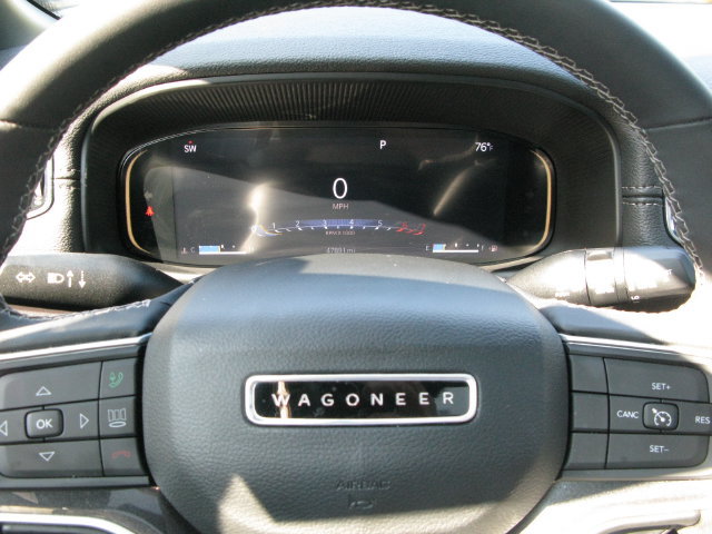 Used 2023 Jeep Wagoneer 4WD w/ Premium Group I image 14