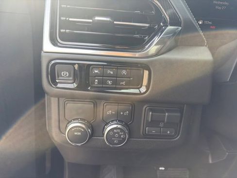 Used 2026 GMC Yukon XL Elevation w/ Elevation Premium Package RWD image 5