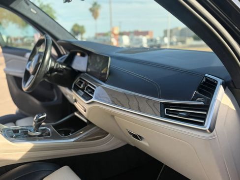 Used 2019 BMW X7 xDrive40i w/ M Sport Package AWD/4WD image 35