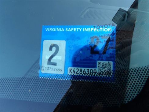 Used 2021 Toyota RAV4 LE w/ Carpet Mat Package (TMS) image 27