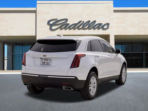 New 2026 Cadillac XT5 Luxury image 3